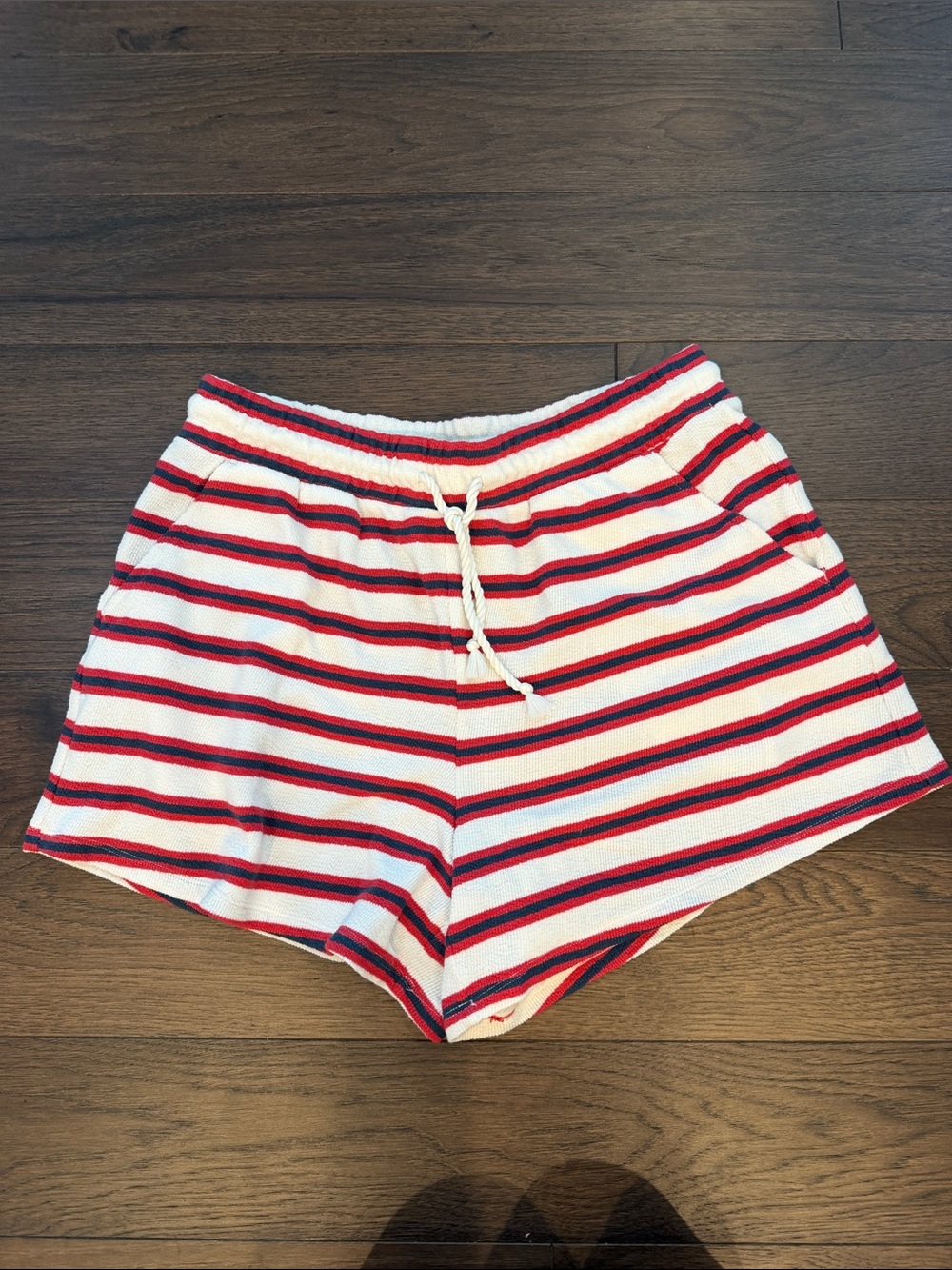 Universal Thread Terry Cloth Shorts Red Navy Stripe Drawstring Medium - C30-095